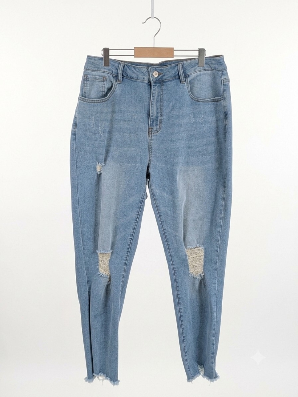 Women's Distressed Light Wash High-Rise Jeans Size 14